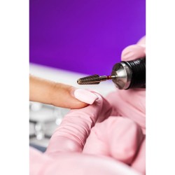 Fréza Multiverse od Just Nails na hybrid, gél aj akryl – jemný kužeľ